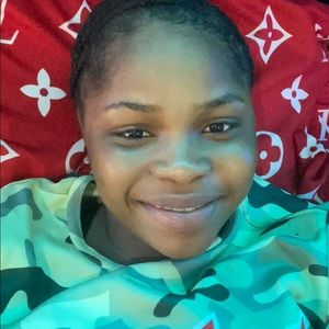 Meet your Posher, Anita